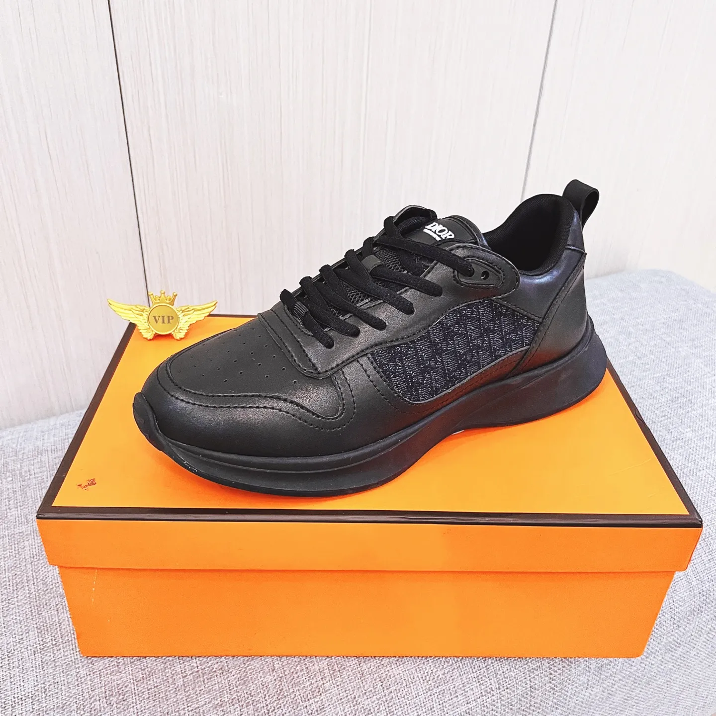 Men's Men's Shoes Men's Shoes 💰 400 Men's Men's Shoes 💰 [ Dior ] 🔥 High-end men's shoes brand official website 1:1 latest masterpiece: the upper is made of Italian imported first-layer cowhide with a comfortable and breathable lining ➕ Original non-slip and wear-resistant outsole 🔥, making walking more convenient and comfortable! An exclusive new model, a stunning work, a beautiful 1:1 replica [color] compared to the official quality! Create a fashionable personality to set off your uniqueness! A must-have for trendy men! Classic🔥Size: 38-44 Color: Multiple colors available🔥.